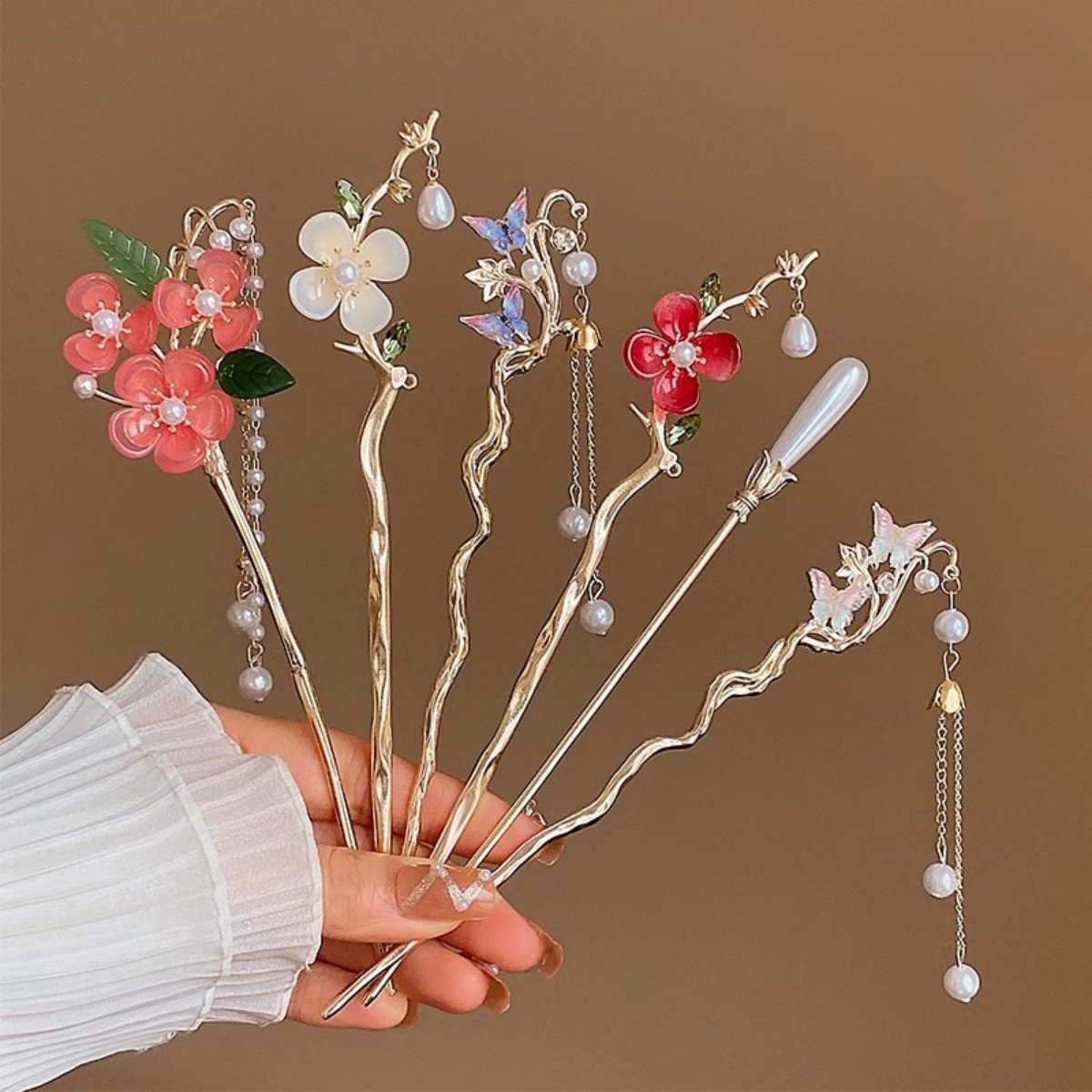 Supply Florist - 2025 ใหม่ดอกไม้สําหรับผู้หญิงElegantดอกไม้ผีเสื้อเพิร์ลพู่ผมเครื่องประดับอินเทรนด์อุปกรณ์เสริมผมคลิปผม